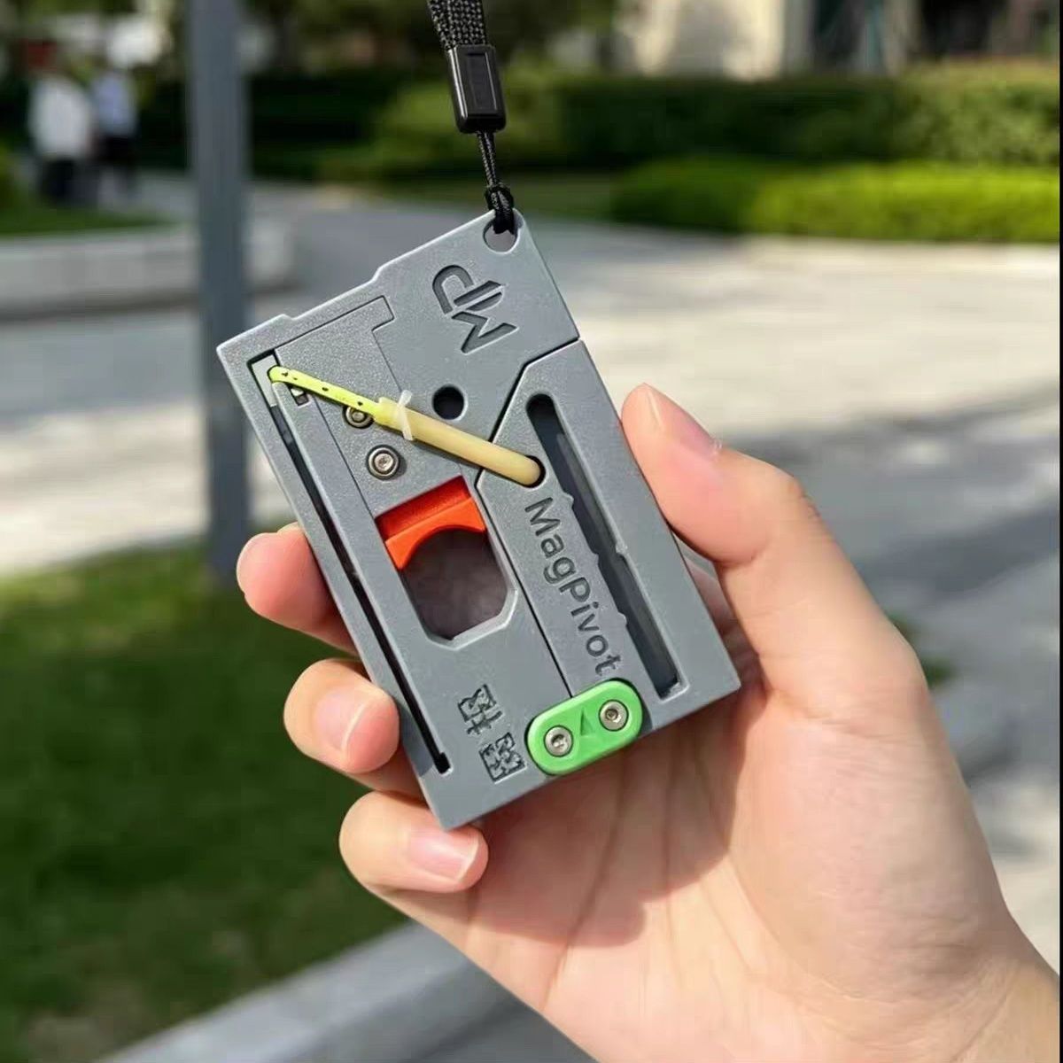 MagaPivot Card Slingshot Porta - Edc Carry Card ulasan dan harga